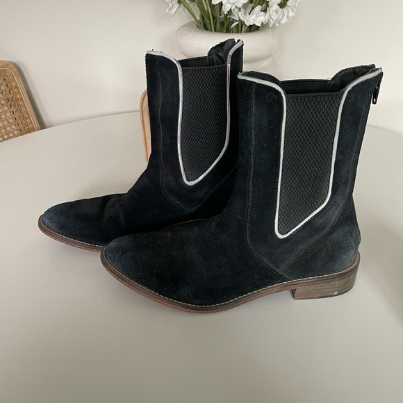 Free People Blackburn Suede Chelsea Boot - Picture 3 of 8